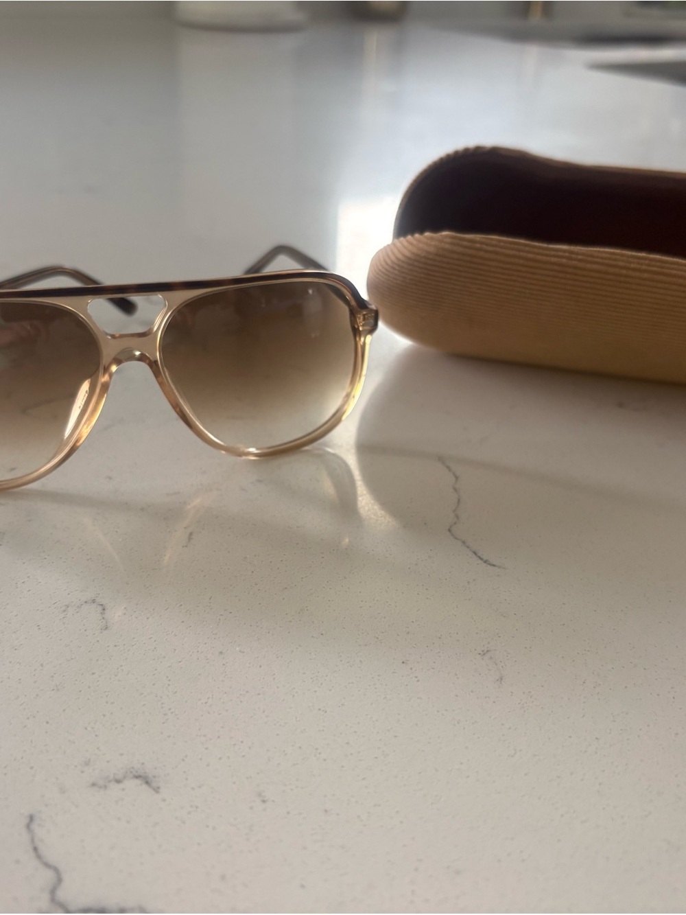 Ray Ban Aviator-Style Women's Sunglasses in Blonde/ Light Brown Gradient - Picture 4 of 6